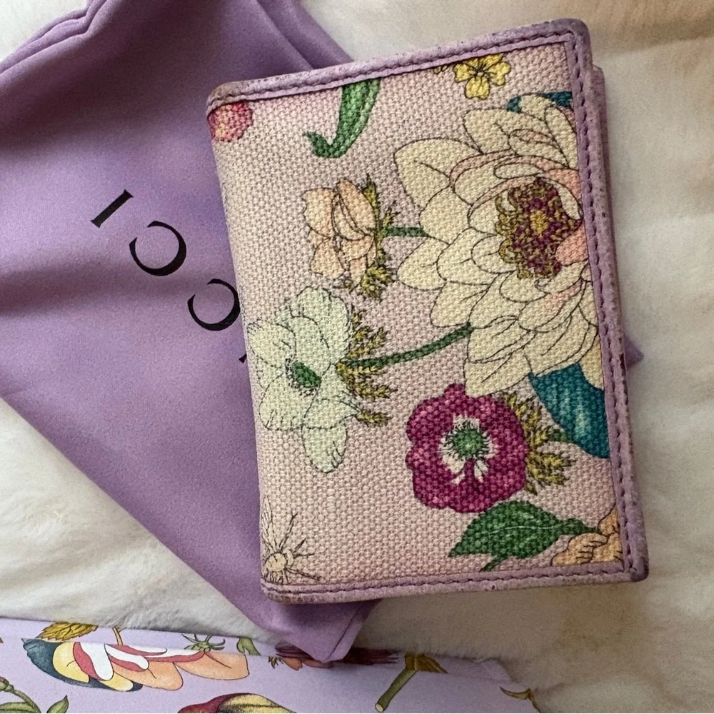 Gucci Pink Floral Wallet box and dust bag included - Picture 3 of 6